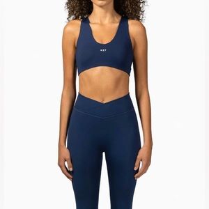 437 Hydrate Set (leggings + sports bra) 💙